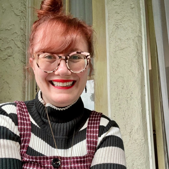 Meet your Posher, Meagan - Picture 5 of 17